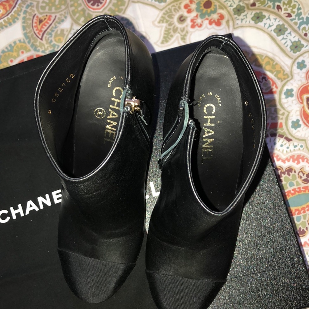 Chanel booties! - Picture 4 of 7
